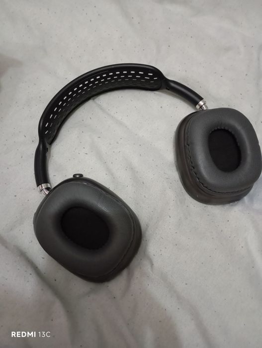 Продам AirPods Max