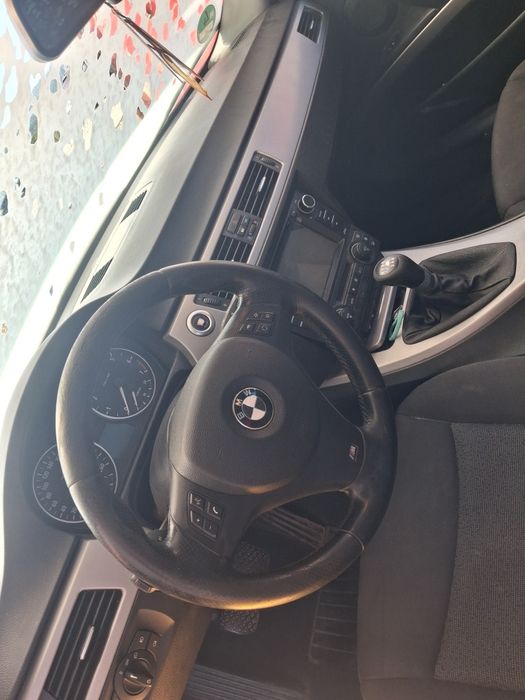 Bmw e90  2005 benzina