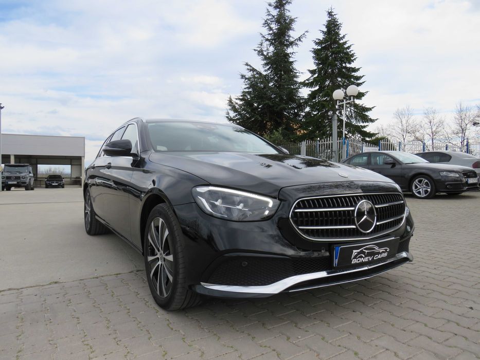 Mercedes-Benz E300DE 4x4 Hybrid 2022