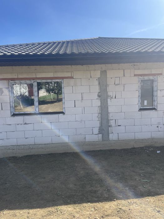 Efectuez la comanda geamuri și uși termopan.