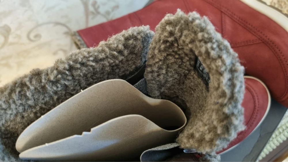 Зимние сапоги ECCO оригинал новые 40 размер