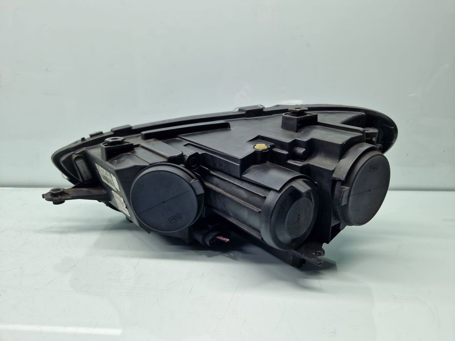 Far dreapta Volkswagen Scirocco (137) Coupe [Fabr 2008-2017] 1K894100