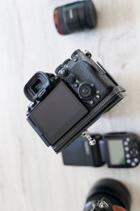Vand sony a7rv si sony a7iv plus blitz