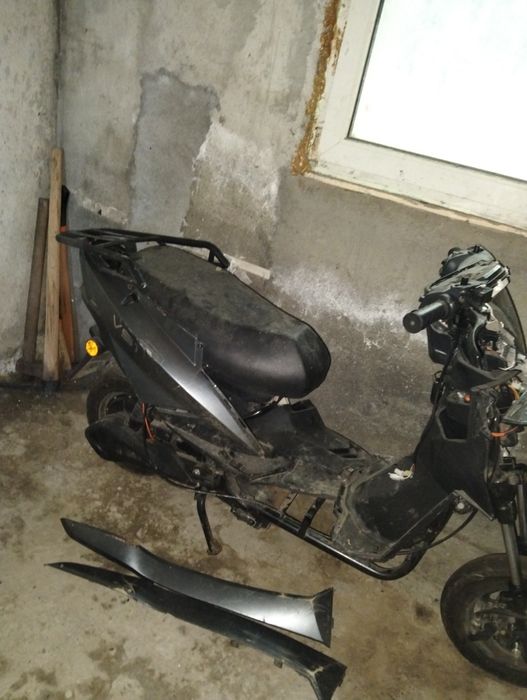 Vând sau dezmembrez scuter volta vs 1
