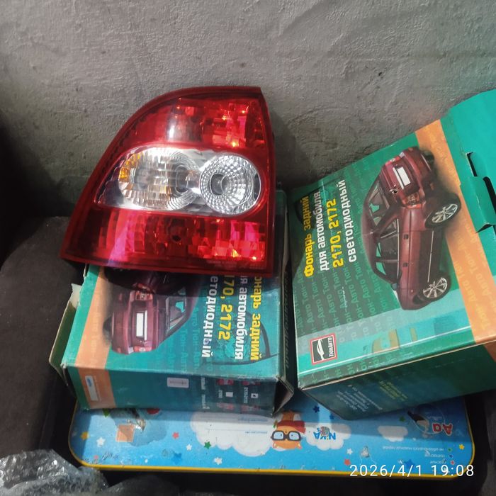 Продам фонари приора 1