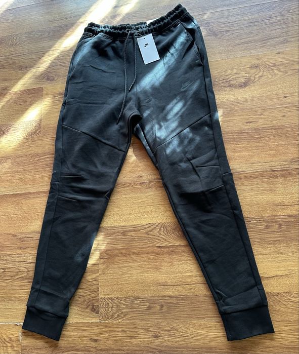 Мъжко,памучно,черно долнище Nike с активен,заден джоб