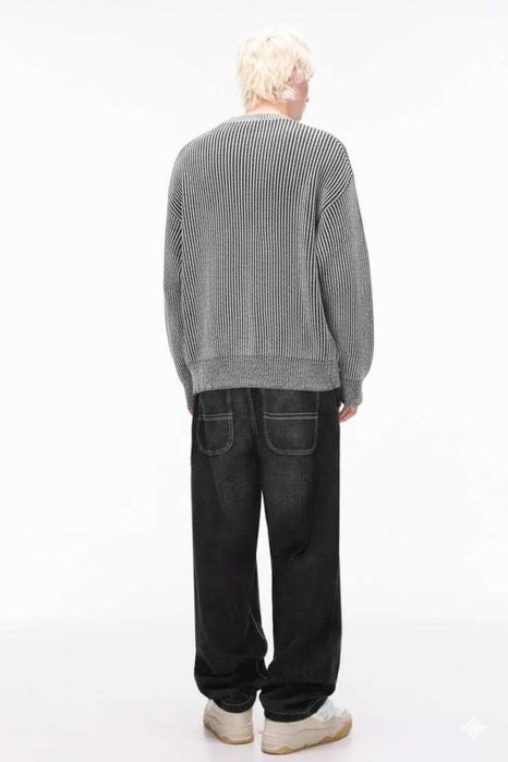 Свитер Bershka |  Размер М | новый