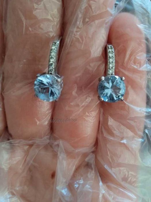 Обеци за уши и Пирсинг