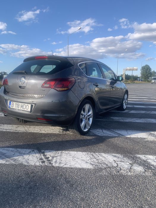 Opel Astra j automat
