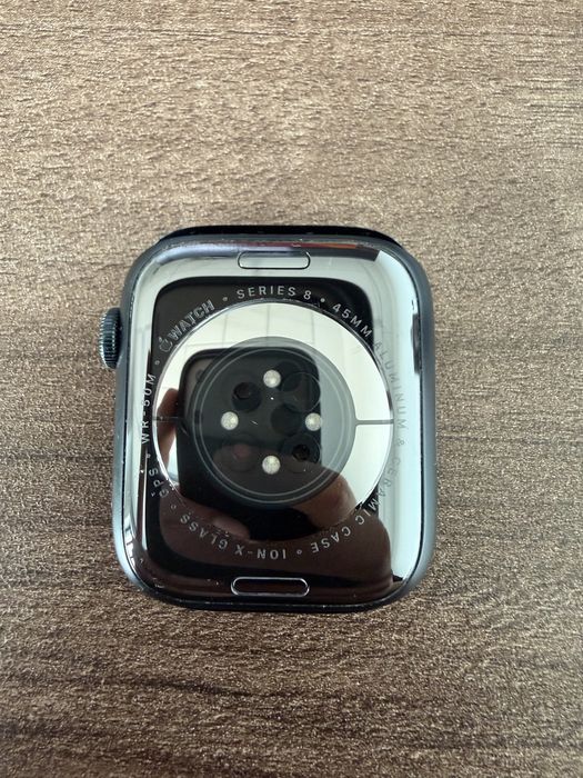 Apple Watch Series 8, 45mm, 87% battery health, full box