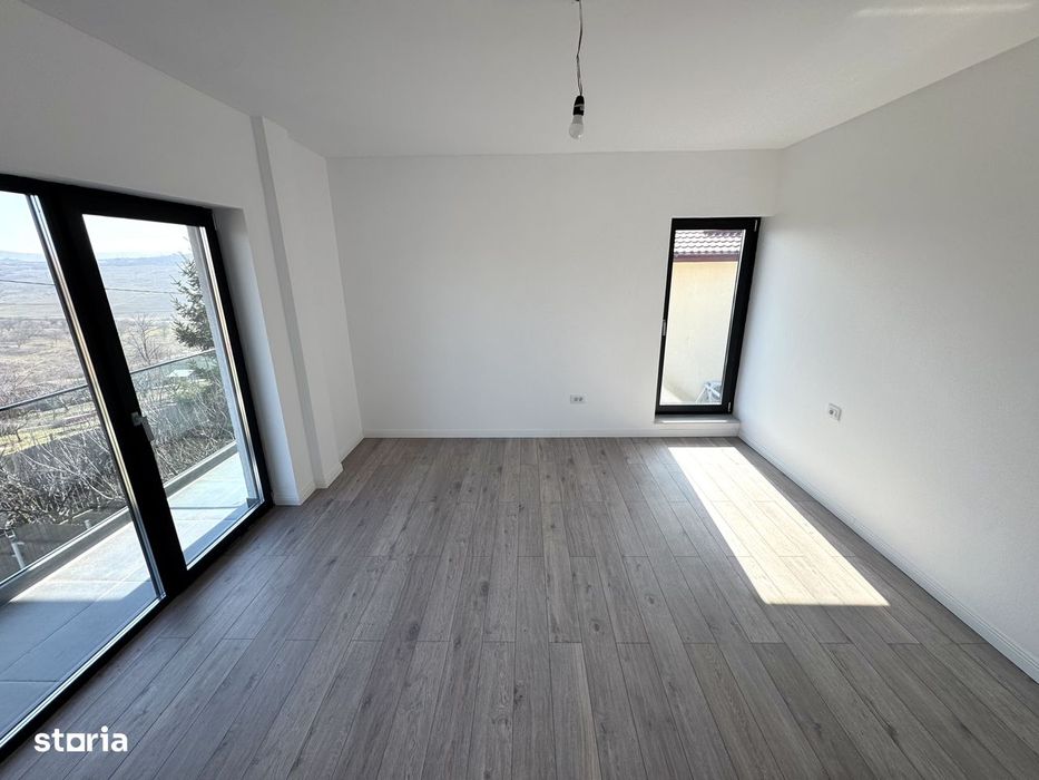 500 mp teren! Incalz in pard! Vila 4 camere, Hlincea (Bucium)