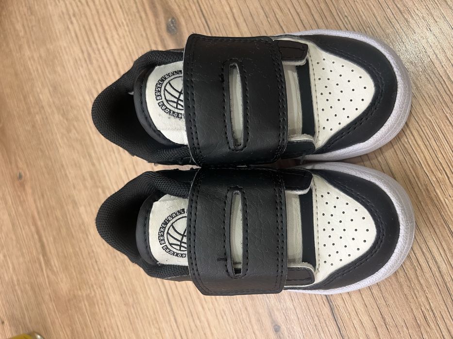 Детски маратонки adidas Sportswear