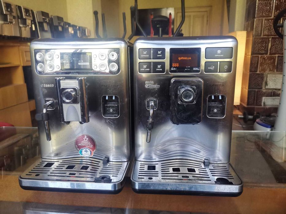 Aparat de cafea cu boabe Saeco Exprelia EVO