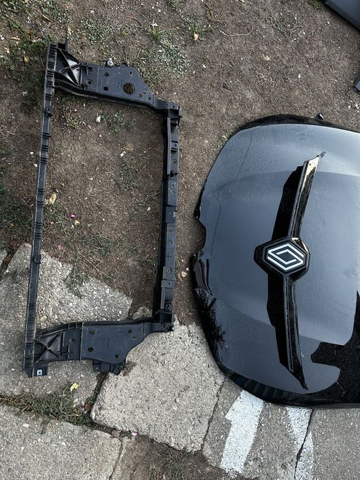 Capotă motor tragher grilă radiatir renault  clio 5.