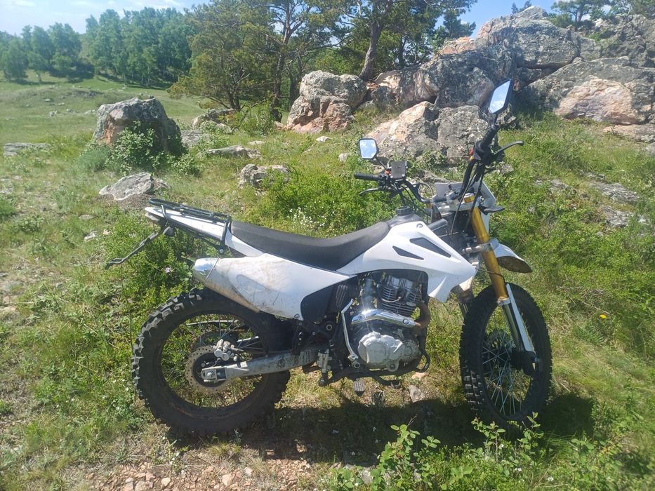 Мотоцикл эндуро 250к