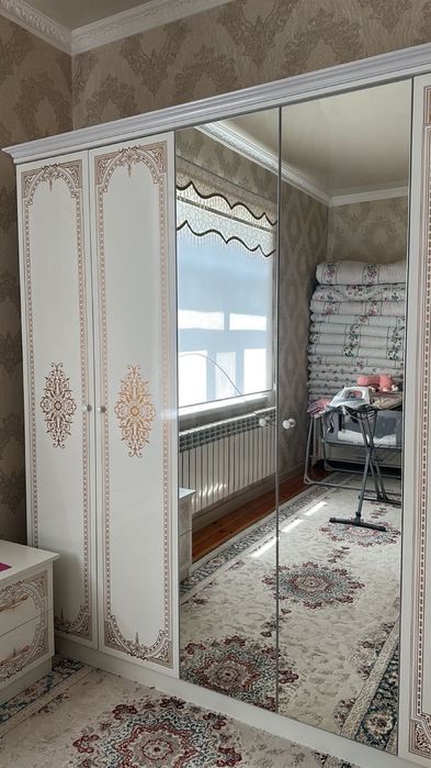 Спальный гарнитур