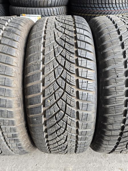 215/50/18 GOODYEAR 4бр