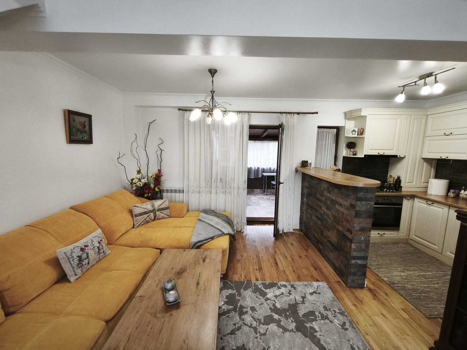 Proprietar | Casă P+E+Pod Ipotești (84 mp + Terasă 25 mp Acoperită) Total 109 mp | 2 Parcări | Parchet bambus