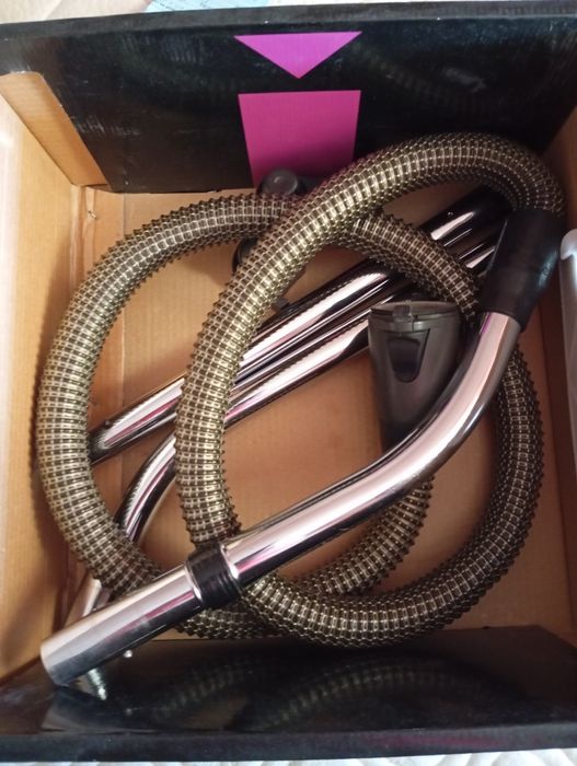 Прахосмукачка Рейнбоу, серия Е, използвана, добро състояние