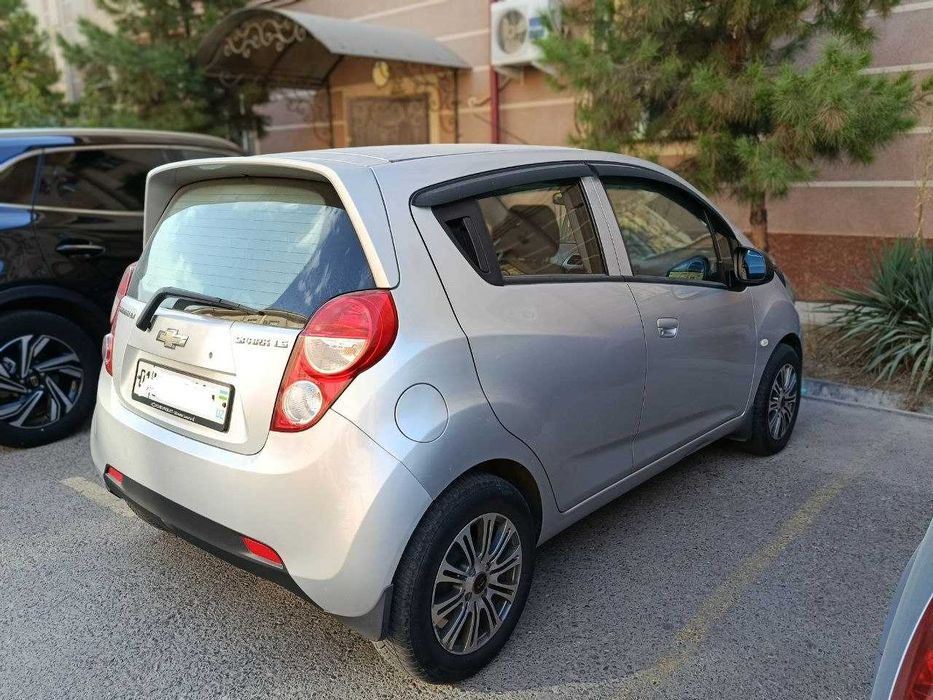 Chevrolet Spark 2015 г. — от первого владельца.
