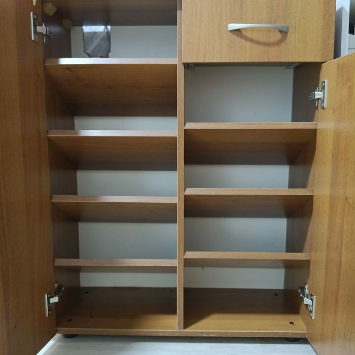 Обувница ,глубина 28 см