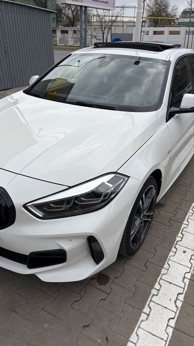 BMW 1 Series 2022 — imagine 5