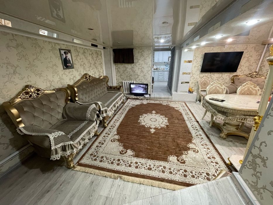 Продам коттедж на Высточном вдоль дороги