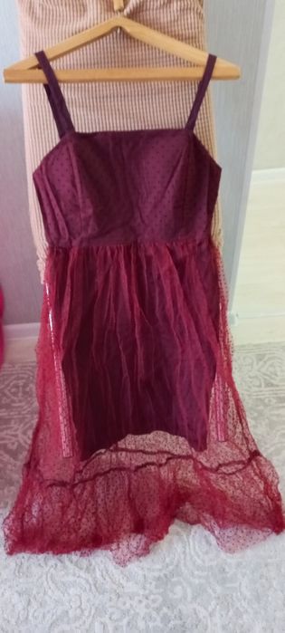 Продам платья для разных возрастов