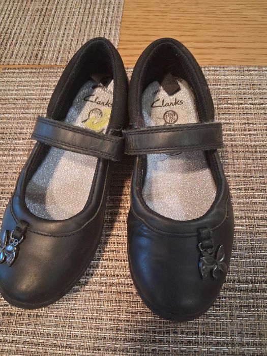 Обувки Clarks за момиче