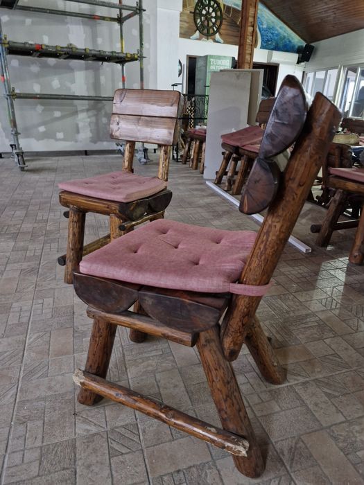 Mobilier Rustic compus din Scaune si Mese