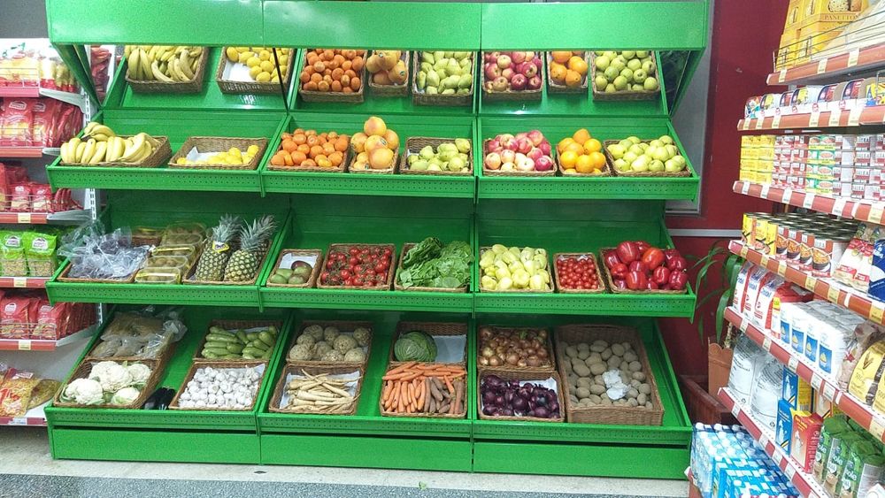 Lichidare stoc rafturi de magazin MEGA IMAGE si accesorii