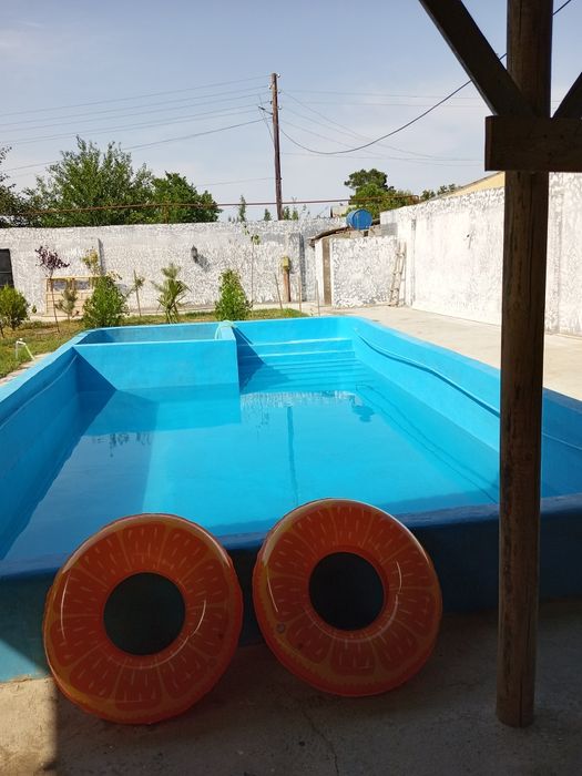 Dacha va basseyn Arendaga
