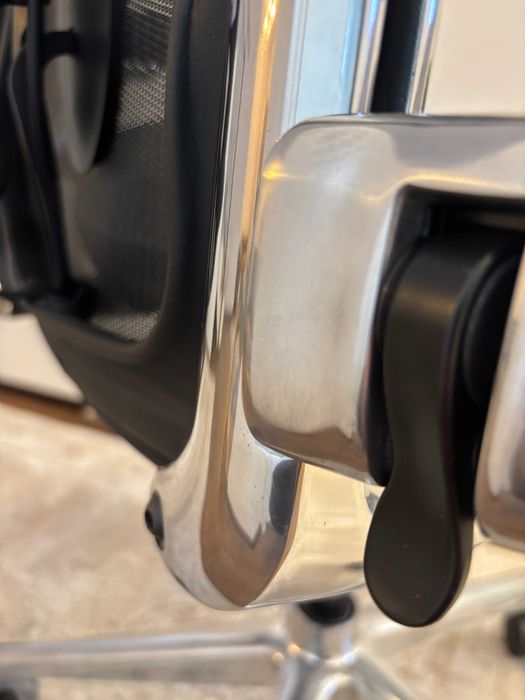 Scaun Herman Miller Aeron Remastered- aluminiu- marime C- full options