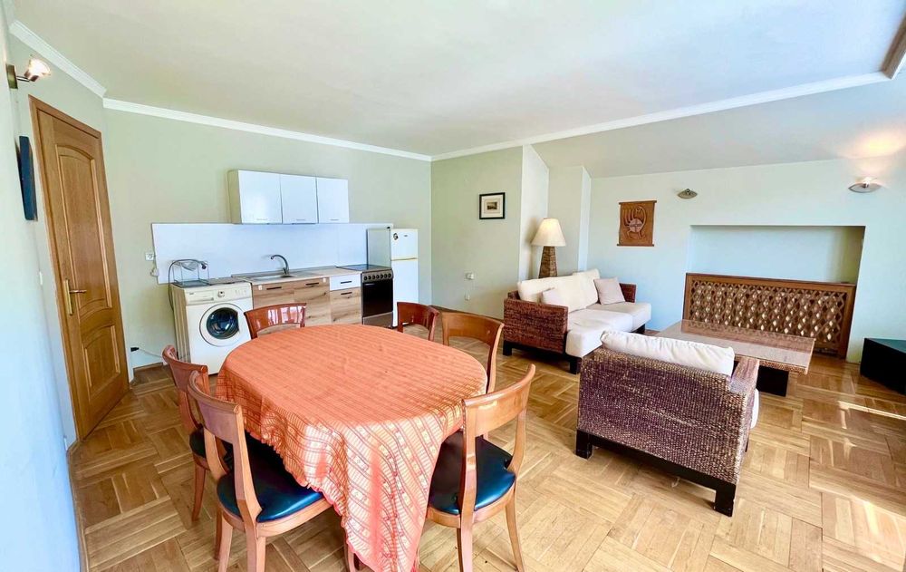 Дава се под наем Тристаен апартамент в София, Бояна - 125 кв.м за 494.7 € - Снимка #2