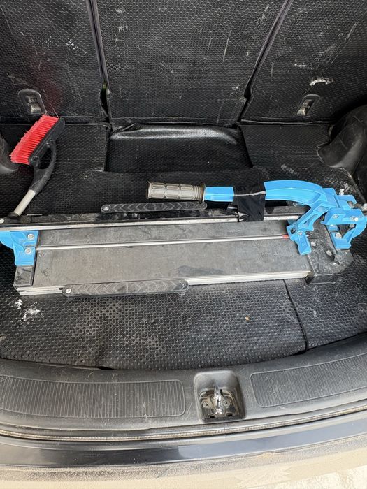 Плиткарез с лазером