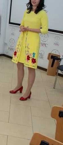 Rochie galbena cu maneca lunga
