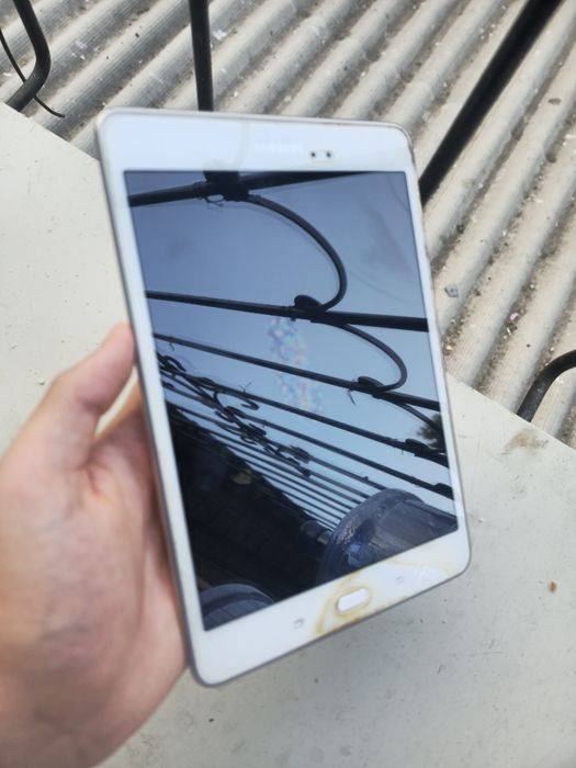 Самсунг планшет сотилади срочно 250 минг арзон