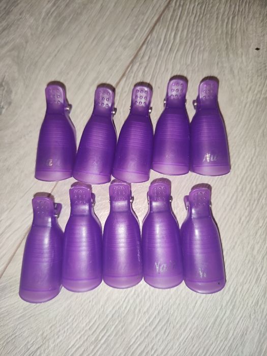 Голям комплект за маникюр – печка, изглеждащ гел, четки, декорации