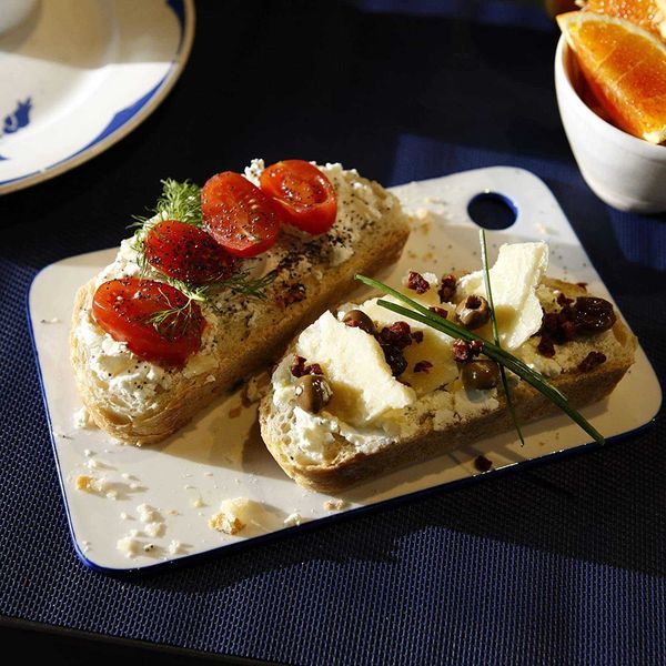 ПРОМО Нов Мощен Тостер DeLonghi CTLAP2203, 550W с Гаранция