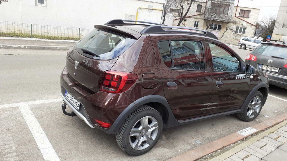Vând Sandero Stepway