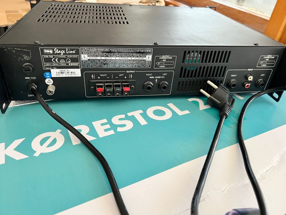 УСИЛВАТЕЛ TEAC A-X400

(Цената е за брой)