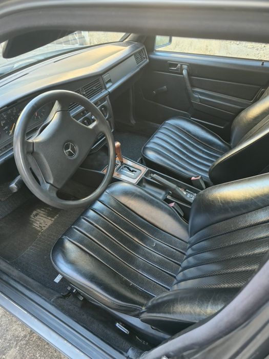 Mercedes 190 d.                                                                                    .