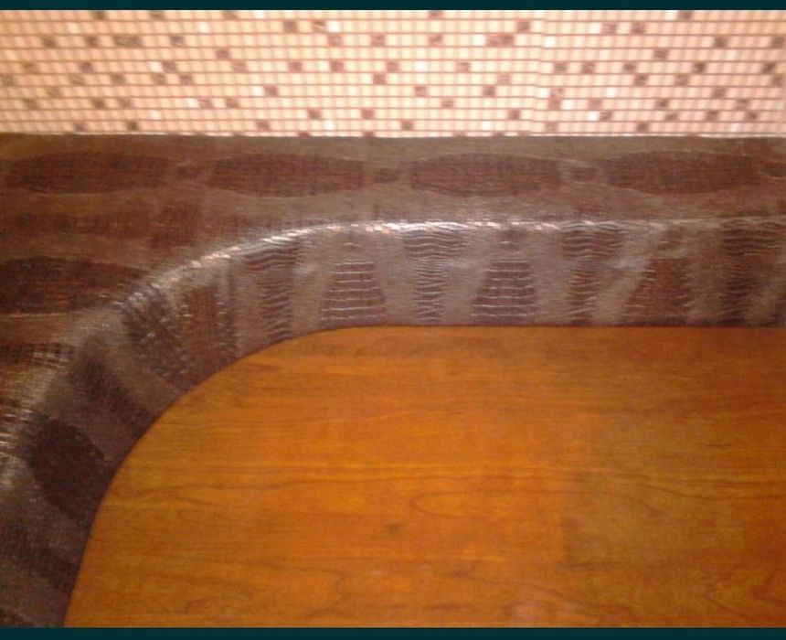 Угловой столик- тумба!