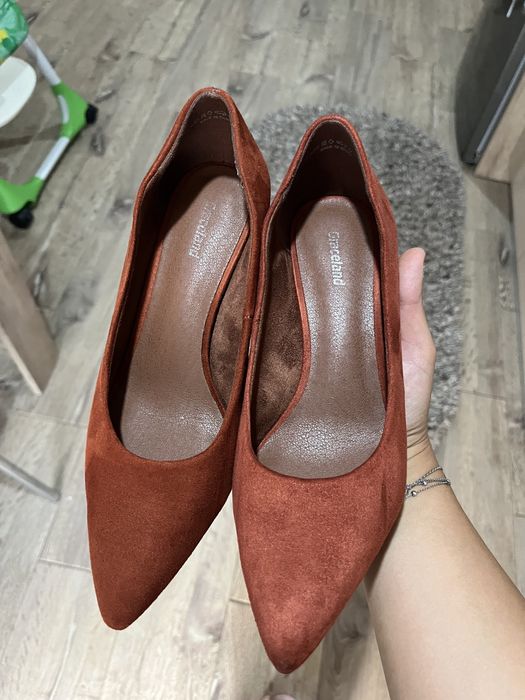 Vand pantofi stiletto