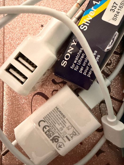 set 2 casti - camera-audio-video-router