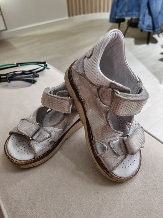 Сандалии Tiflani