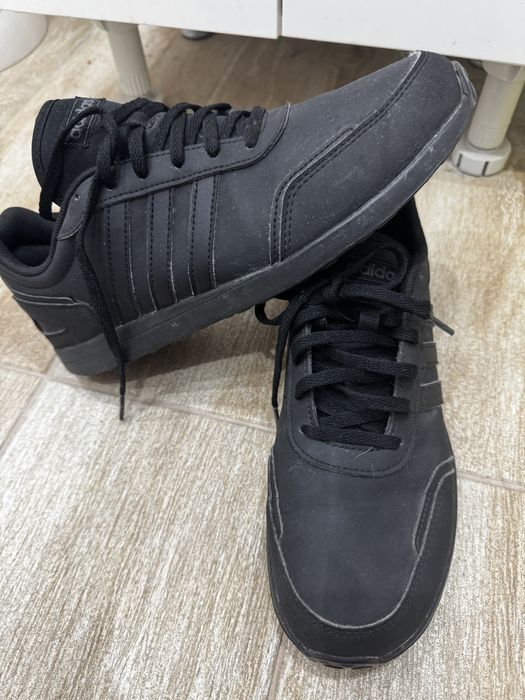 Adidas 39 1/3 отлични