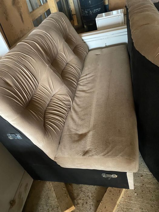 Разтегателен диван