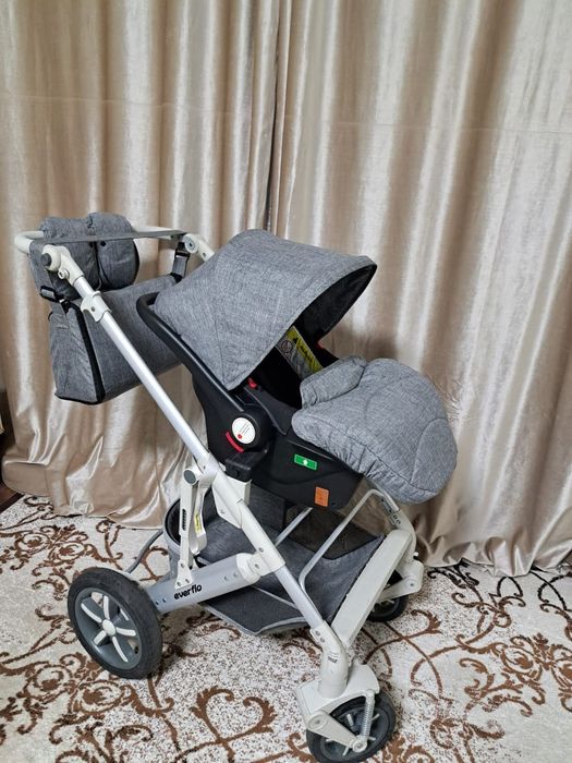 Продам коляску с автокреслом