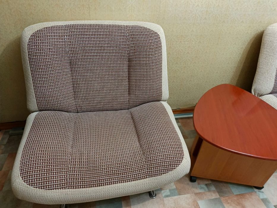 Диван и 2 кресла